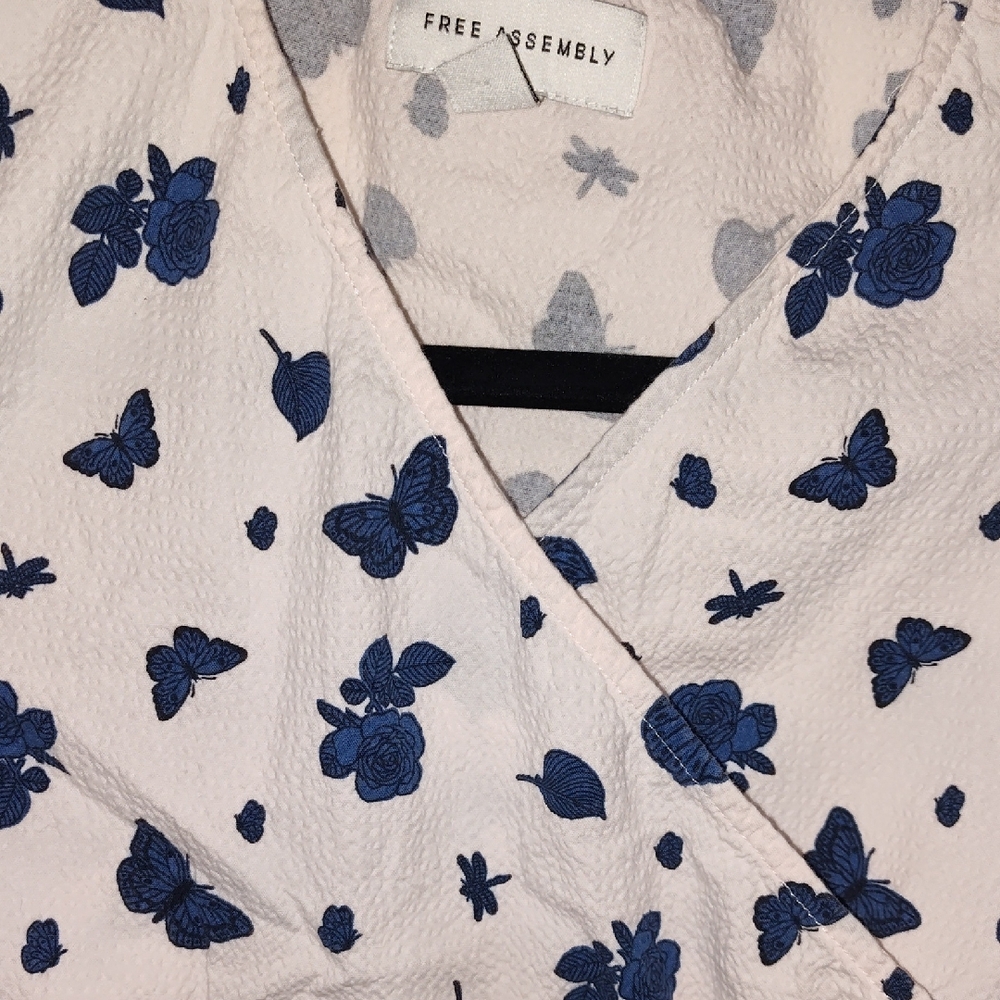 Free People Kids Blouse - White with Blue Butterflies - Picture 2 of 11